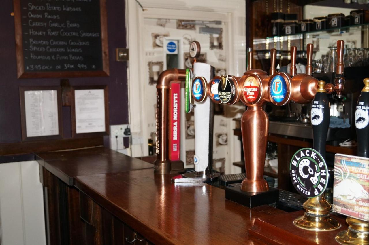 The Flying Bull Inn Liss Exterior photo